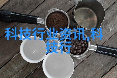 开放式家庭中打造美观实用的客廳-飯點區分隔线